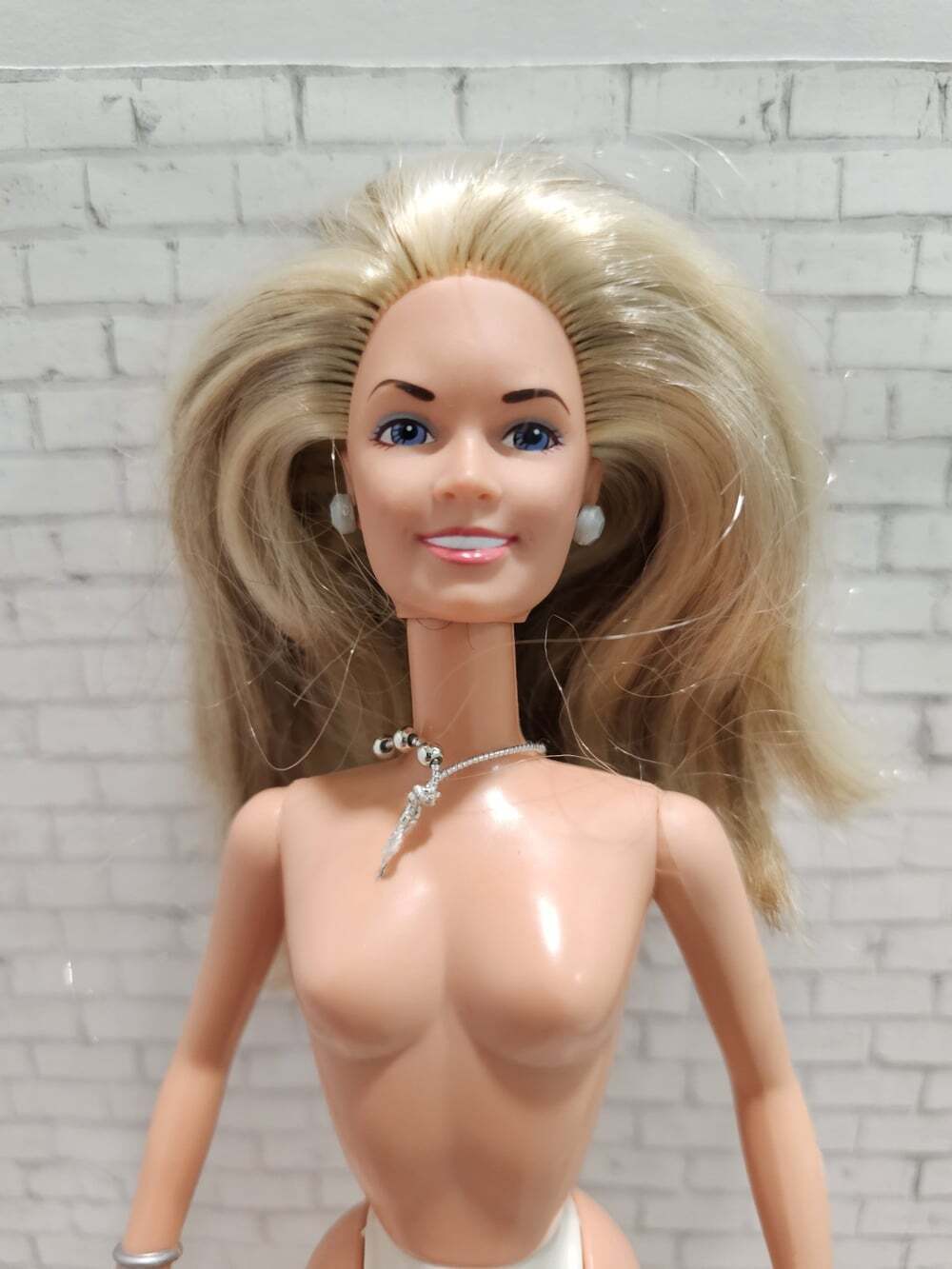 1997 Kenner Sabrina Teenage Witch Melissa Joan Hart Doll #61710 Nude Jewelry